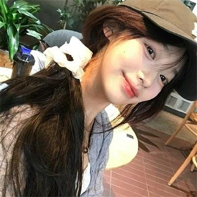 内心强大的美女白川